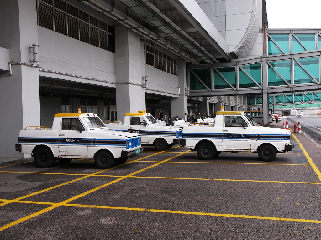 富蕴可可托海机场完成特种车辆防拖拽改造筑牢航班保障安全防线(图1)